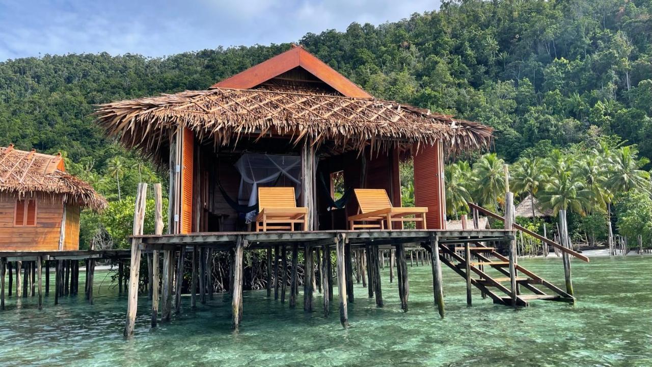 Nyande Raja Ampat Hotel Pulau Mansuar ภายนอก รูปภาพ