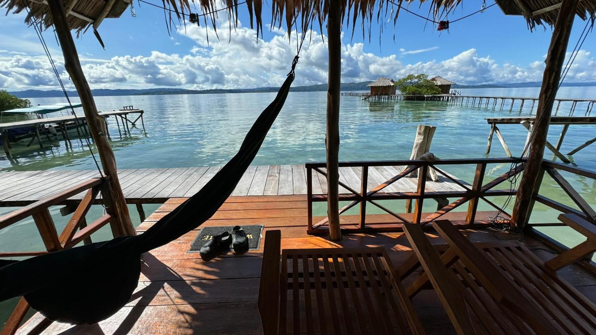 Nyande Raja Ampat Hotel Pulau Mansuar ภายนอก รูปภาพ