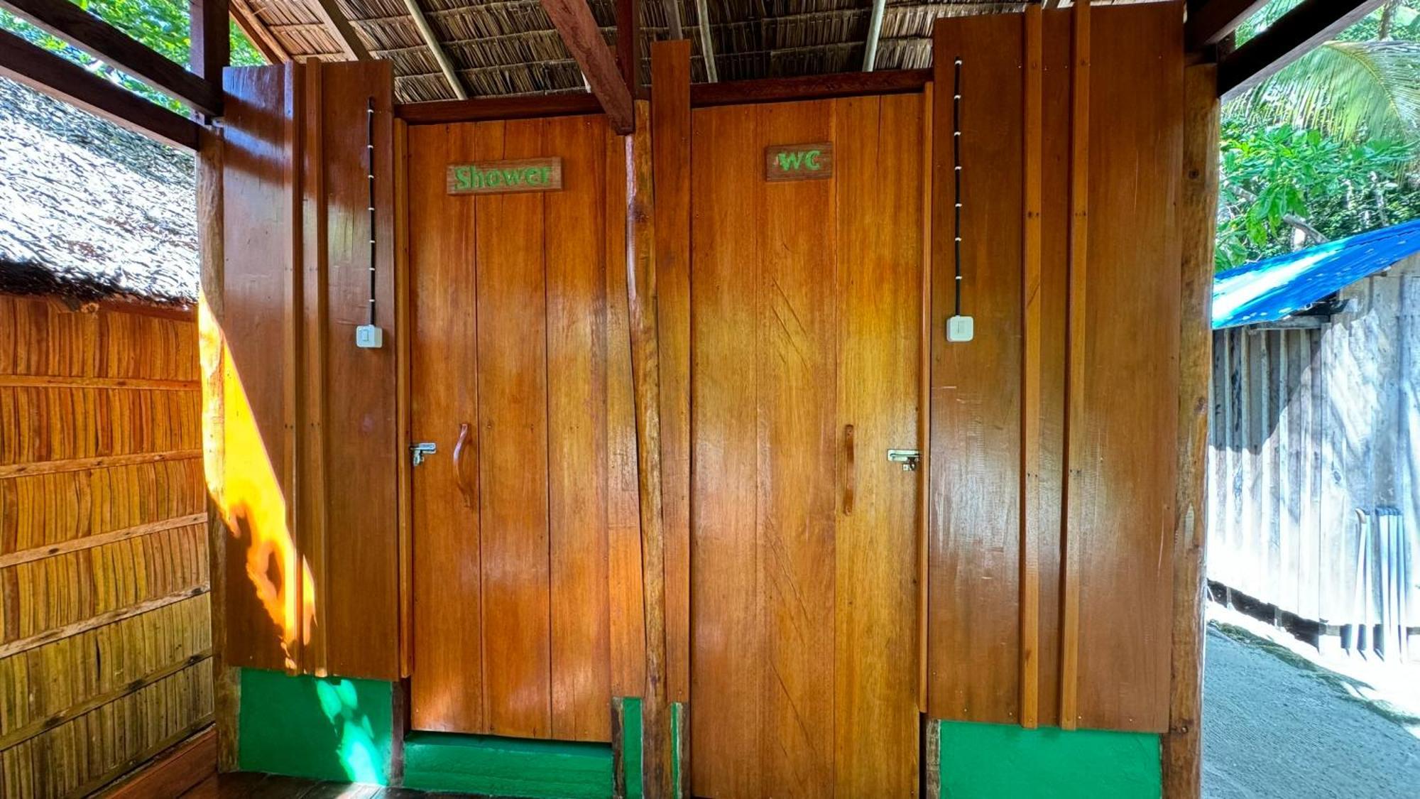 Nyande Raja Ampat Hotel Pulau Mansuar ภายนอก รูปภาพ